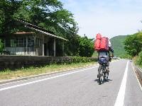 ���]�ԓ��𑖂�