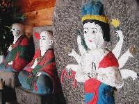 �o�X���̍ʐF�Ε�