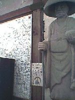 ��������t