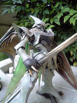 左側はシールドがあって、全身が見にくかったりして。
