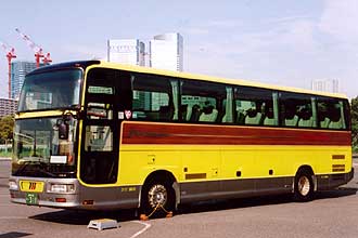 〔３１１〕　いすゞＫＬ－ＬＶ７７４Ｒ２（２００３年）