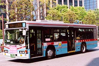 〔Ｍ２９１０〕　いすゞＫＣ－ＬＶ８３２Ｌ（１９９９年）