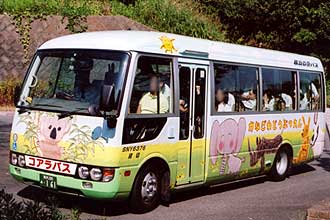 〔ＳＮＹ６３７６〕　三菱ふそうＫＫ－ＢＥ６４ＤＧ（２００３年）