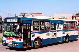 〔３３３０〕　三菱ふそうＵ－ＭＰ２１８Ｍ（１９９５年）