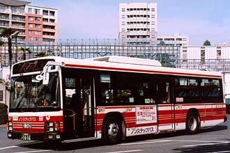 〔Ｊ７４７〕　いすゞＰＫＧ－ＬＶ２３４Ｌ２（２００８年）