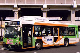 〔Ｒ－Ｆ４４４〕　いすゞＫＣ－ＬＶ８３２Ｌ（２０００年）