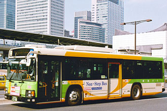 〔Ｓ－Ｔ２１７〕　いすゞＰＫＧ－ＬＶ２３４Ｌ２（２００９年）