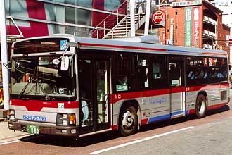 〔Ｅ４５０〕　いすゞＫＬ－ＬＶ２８０Ｌ１（２００３年）