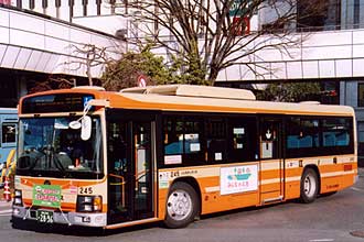 〔２４５〕　いすゞＰＫＧ－ＬＶ２３４Ｎ２（２００９年）