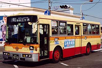 〔つ５２〕　いすゞＫＣ－ＬＶ３８０Ｌ（１９９７年）