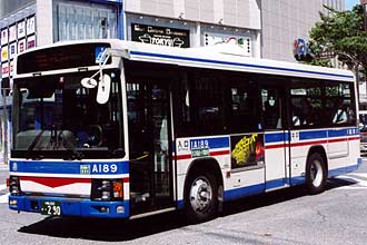 〔１Ａ１８９〕　いすゞＫＬ－ＬＴ２３３Ｊ２（２００３年）