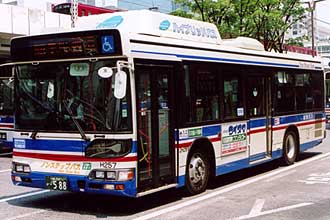 〔２Ｈ２５７〕　日野ＡＤＧ－ＨＵ８ＪＬＦＰ（２００５年）
