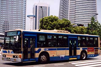 〔７－２５６６〕　三菱ふそうＫＣ－ＭＰ７４７Ｍ（１９９８年）