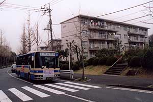 幼稚園前～竹山団地中央間