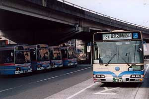 金沢文庫駅西口