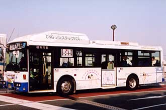 〔１－４５４７〕　日産ディーゼルＫＬ－ＵＡ４５２ＫＡＮ（２００１年）