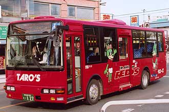 〔春日部２３０あ１２７〕　三菱ふそうＰＡ－ＭＫ２７ＦＨ（２００６年）