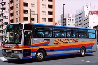 〔水戸２２あ１７２８〕　日産ディーゼルＵ－ＲＡ５２０ＲＢＮ（１９９３年）