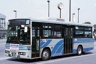 〔Ｐ０１９〕　いすゞＫＣ－ＬＲ３３３Ｊ（１９９９年）