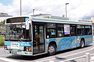 〔９５２０ＴＣ〕　いすゞＰＪ－ＬＶ２３４Ｎ１（２００７年）