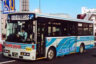 〔１８３２ＭＴ〕　日産ディーゼルＫＫ－ＲＭ２５２ＧＳ（２００２年）