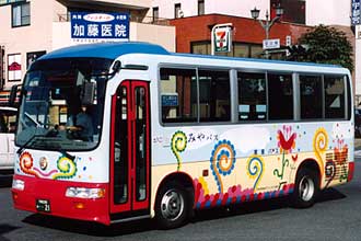 〔宇都宮２００あ２１〕　日野ＫＫ－ＲＸ４ＪＦＥＡ（２０００年）