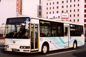 〔宇都宮２００か３７１〕　三菱ふそうＫＫ－ＭＫ２７ＨＭ(２００２年）