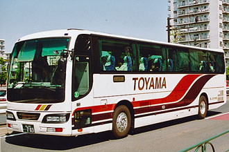 〔富山２３０い７０３〕　日産ディーゼルＡＤＧ－ＲＡ２７３ＲＢＮ（２００６年）