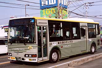 〔Ｅ６２６２〕　三菱ふそうＫＫ－ＭＪ２６ＨＰ（２００２年）