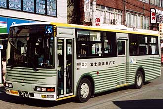 〔Ｍ６３５１〕　三菱ふそうＫＫ－ＭＫ２５ＨＪ（２００３年）