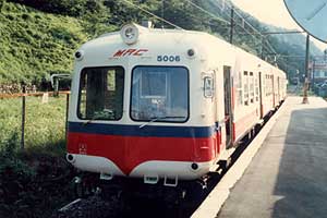 新島々の５０００形　元は東急の名車