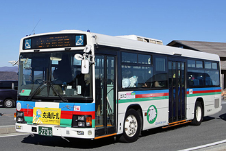 〔湘南２００か２２０３〕　いすゞＫＬ－ＬＶ２８０Ｎ１（２００１年）