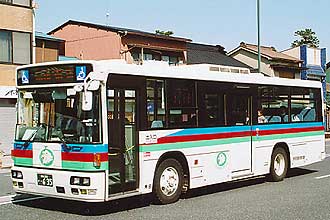 〔湘南２００か６３５〕　日産ディーゼルＫＬ－ＵＡ４５２ＫＡＮ（２００４年）