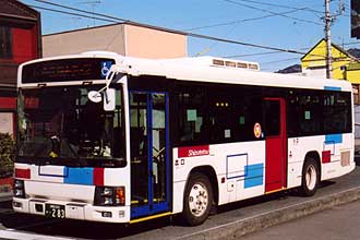 〔静岡２００か２８３〕　いすゞＫＬ－ＬＶ２８０Ｌ１（２００３年）