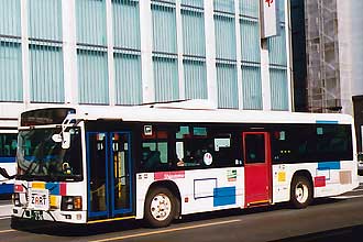 〔静岡２００か２９６〕　いすゞＫＬ－ＬＶ２８０Ｌ１（２００４年）