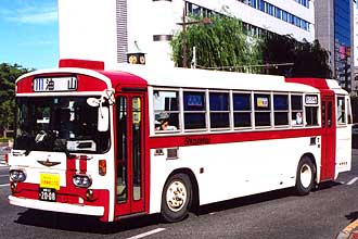 〔静岡２２き２００８〕　三菱ふそうＰ－ＭＰ１１８Ｍ（１９８２年）