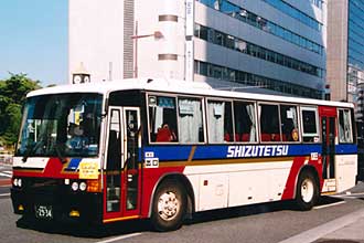 〔静岡２２き２９３４〕　三菱ふそうＵ－ＭＰ６１８Ｍ（１９９５年）