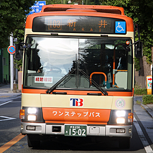 「あまんちゅ！」ラッピング１号車　正面