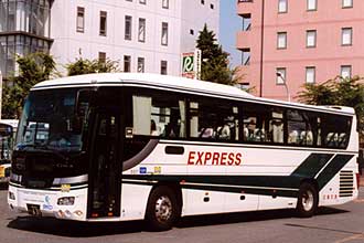 〔５３０１〕　いすゞＰＫＧ－ＲＵ１ＥＳＡＪ（２００６年）