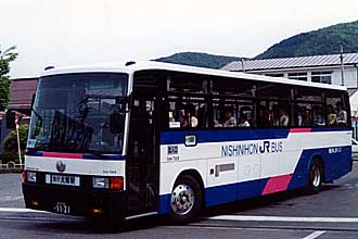 〔６４４－７９２８〕　いすずＰ－ＭＳ７２５ＳＡ（１９８８年）
