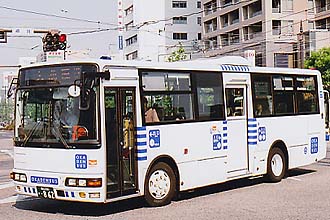 〔５０６〕　三菱ふそうＰＡ－ＭＫ２５ＦＪ（２００７年）