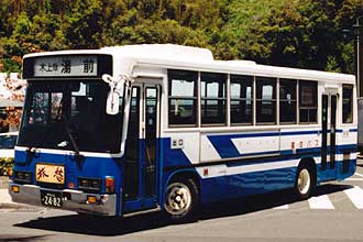 〔熊本２２か２４８２〕　いすゞＰ－ＬＲ３１２Ｊ（１９９０年）