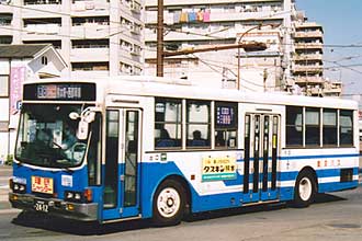 〔熊本２２か２４１２〕　いすゞＰ－ＬＶ３１４Ｍ（１９９０年）