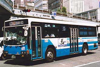 〔熊本２２か２９１１〕　いすゞＵ－ＬＶ２２４Ｍ（１９９４年）