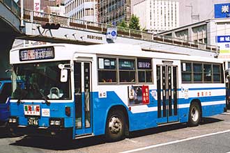 〔熊本２２か２１４６〕　日産ディーゼルＰ－Ｕ３２Ｌ（１９８８年）