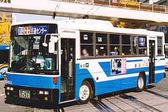 〔熊本２２か２５７３〕　日産ディーゼルＵ－ＲＭ２１０ＧＳＮ（１９９１年）