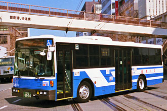 〔熊本２００か１０５４〕　日産ディーゼルＫＣ－ＵＡ４６０ＬＳＮ（１９９９年）