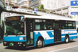 〔熊本２００か８５〕　日産ディーゼルＫＬ－ＵＡ４５２ＭＡＮ（２００２年）