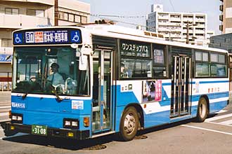 〔熊本２２か３１０８〕　日野１９９６ＫＣ－ＨＵ２ＭＭＣＡ（１９９６年）