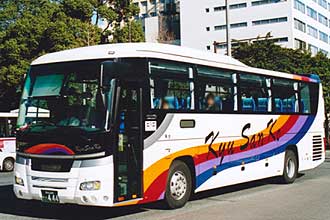 〔熊本２００か４４４〕　日野ＡＤＧ－ＲＵ１ＥＳＡＡ（２００５年）